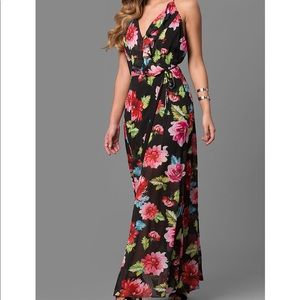 Women’s XOXO Maxi dress